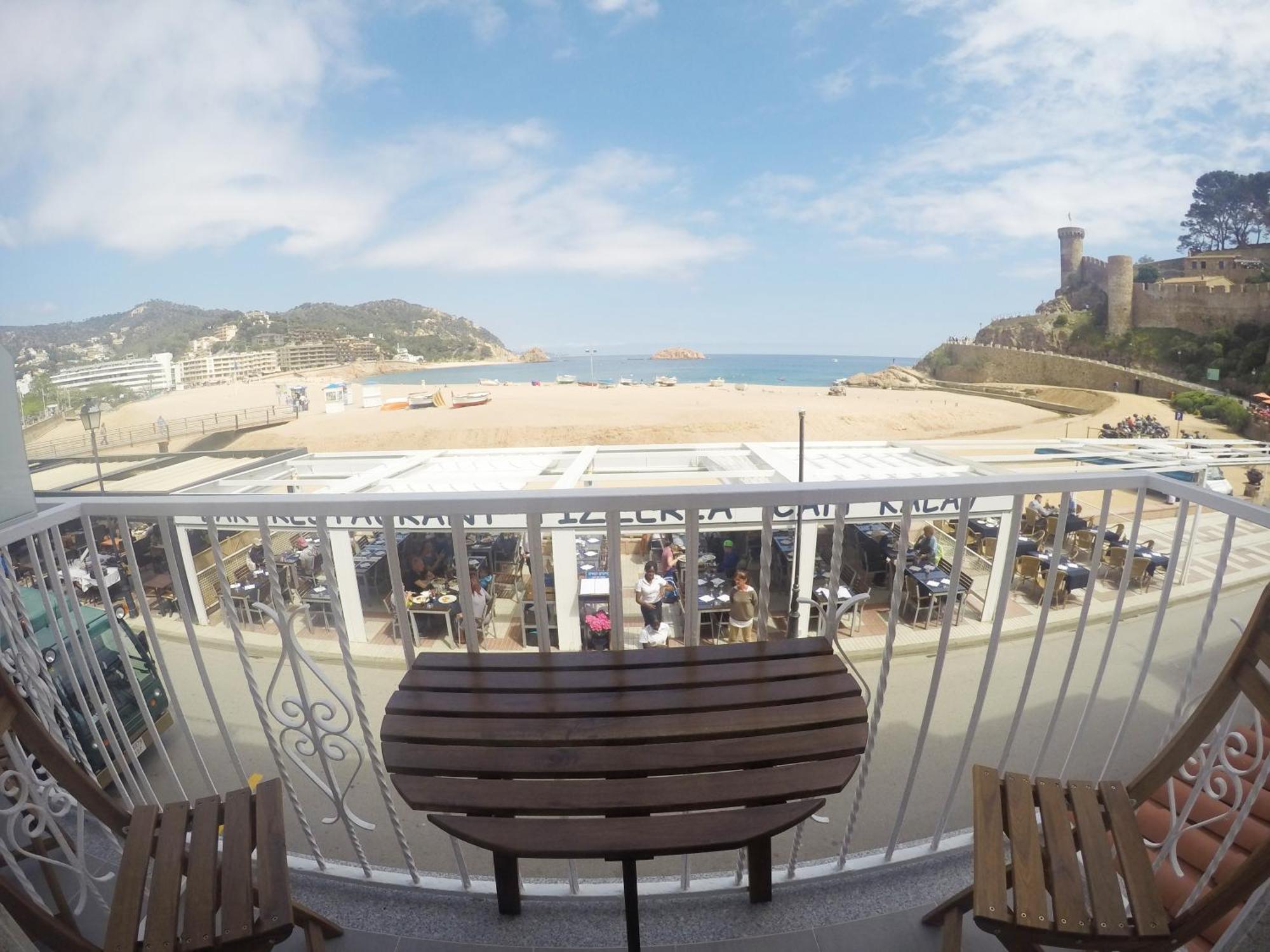 Hostal Del Mar 또사데마르 외부 사진