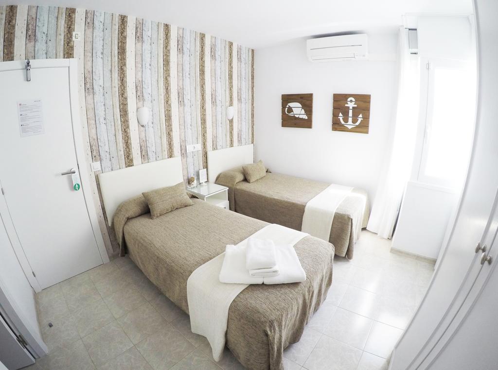 Hostal Del Mar 또사데마르 외부 사진