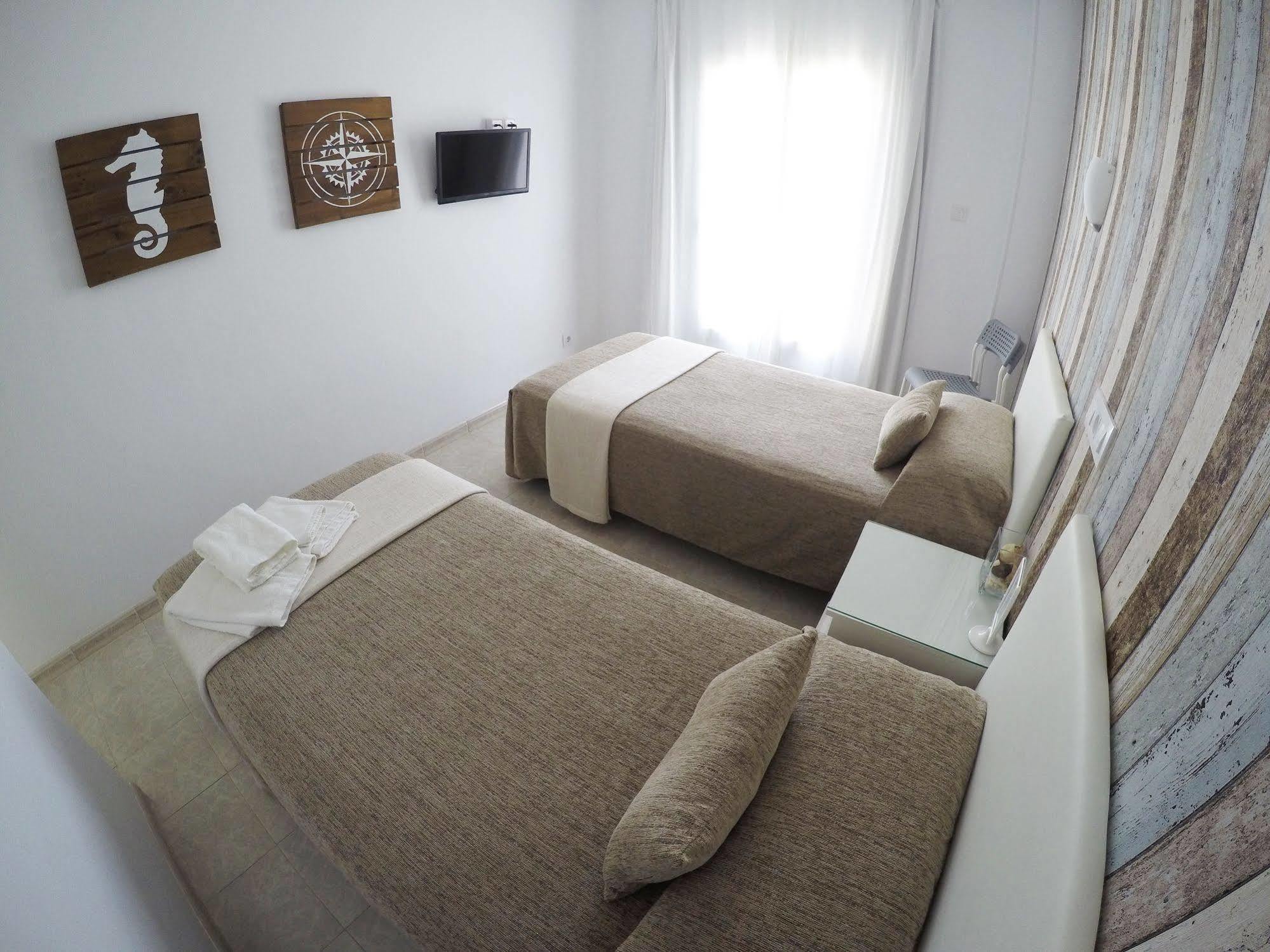 Hostal Del Mar 또사데마르 외부 사진